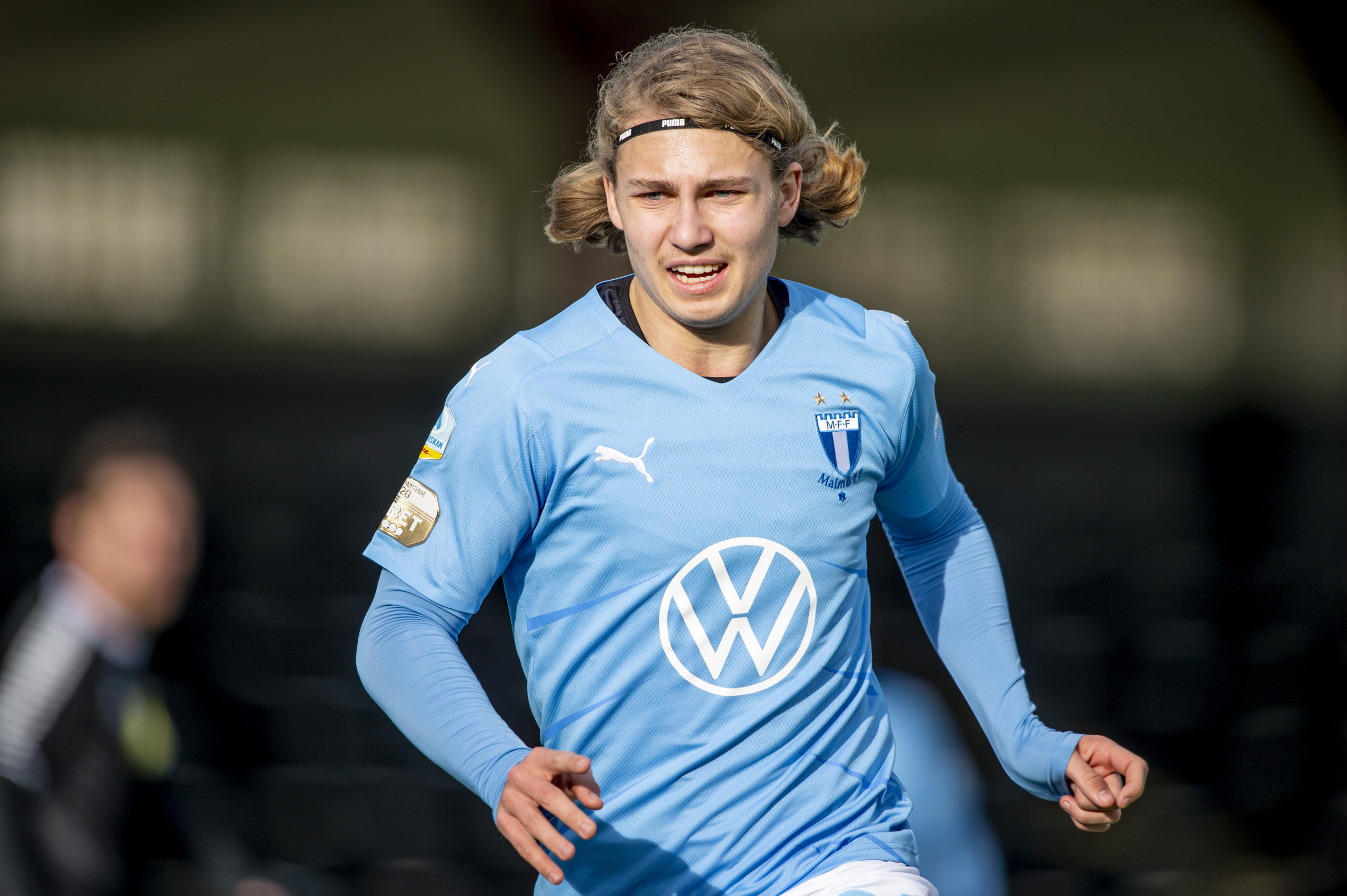 Malmö FF förlänger kontraktet med Sebastian Nanasi - Malmö FF